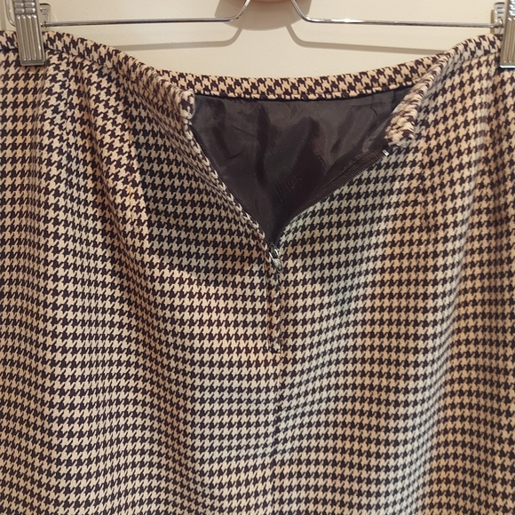 ❣️Ladies mini skirt size 14 (#149) - Picture 2 of 9